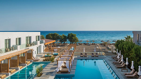 Enorme Lifestyle Beach Resort